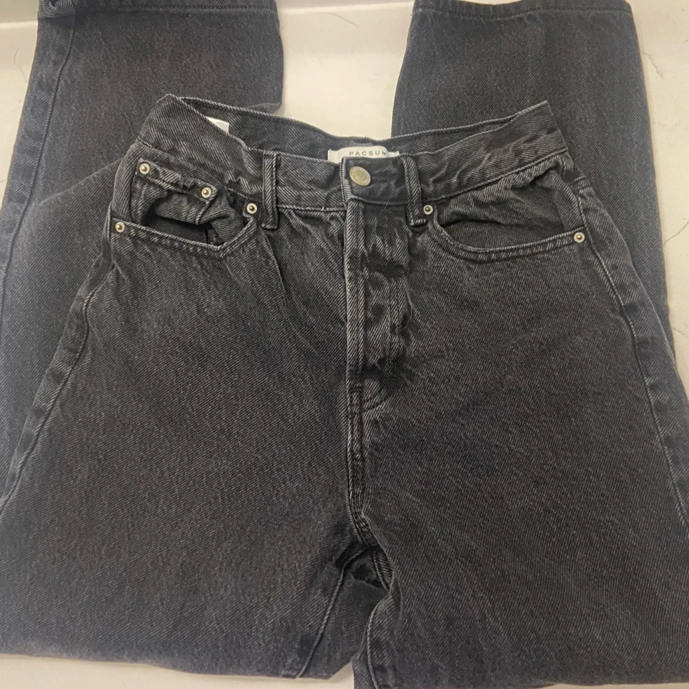 Pacsun Mom Jeans- Black Ripped- Size 24 - Picture 2 of 2